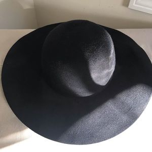 Felt Black Wide brim hat.